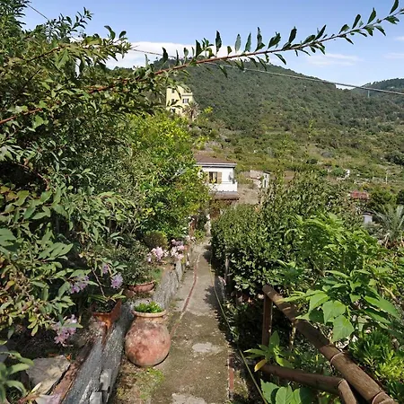 Lardarina Villa Corniglia