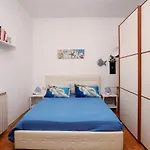 Lardarina קורניליה