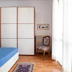 Lardarina קורניליה