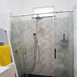 Lardarina * קורניליה
